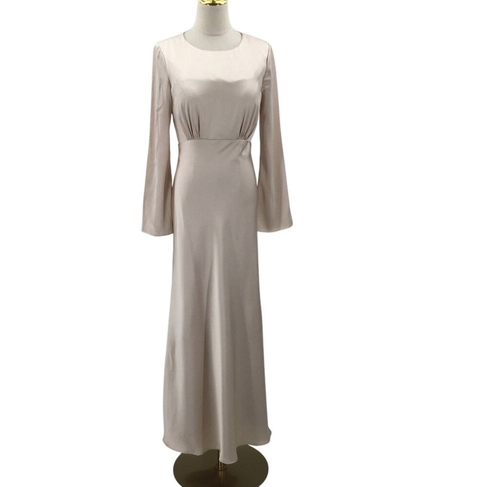Elegant Cream Maxi Dress - Picture 2 of 8